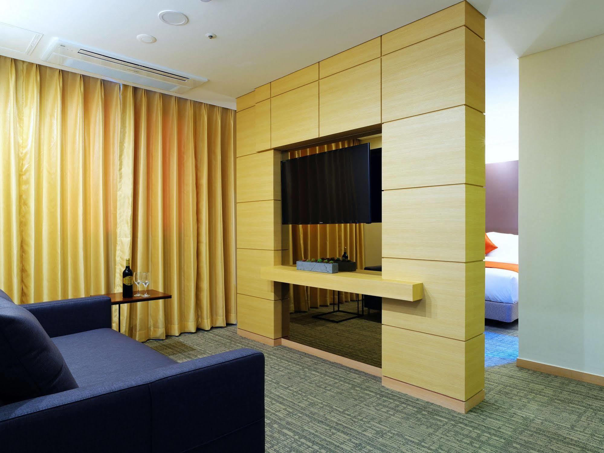 On City Hotel Cheonan Ngoại thất bức ảnh